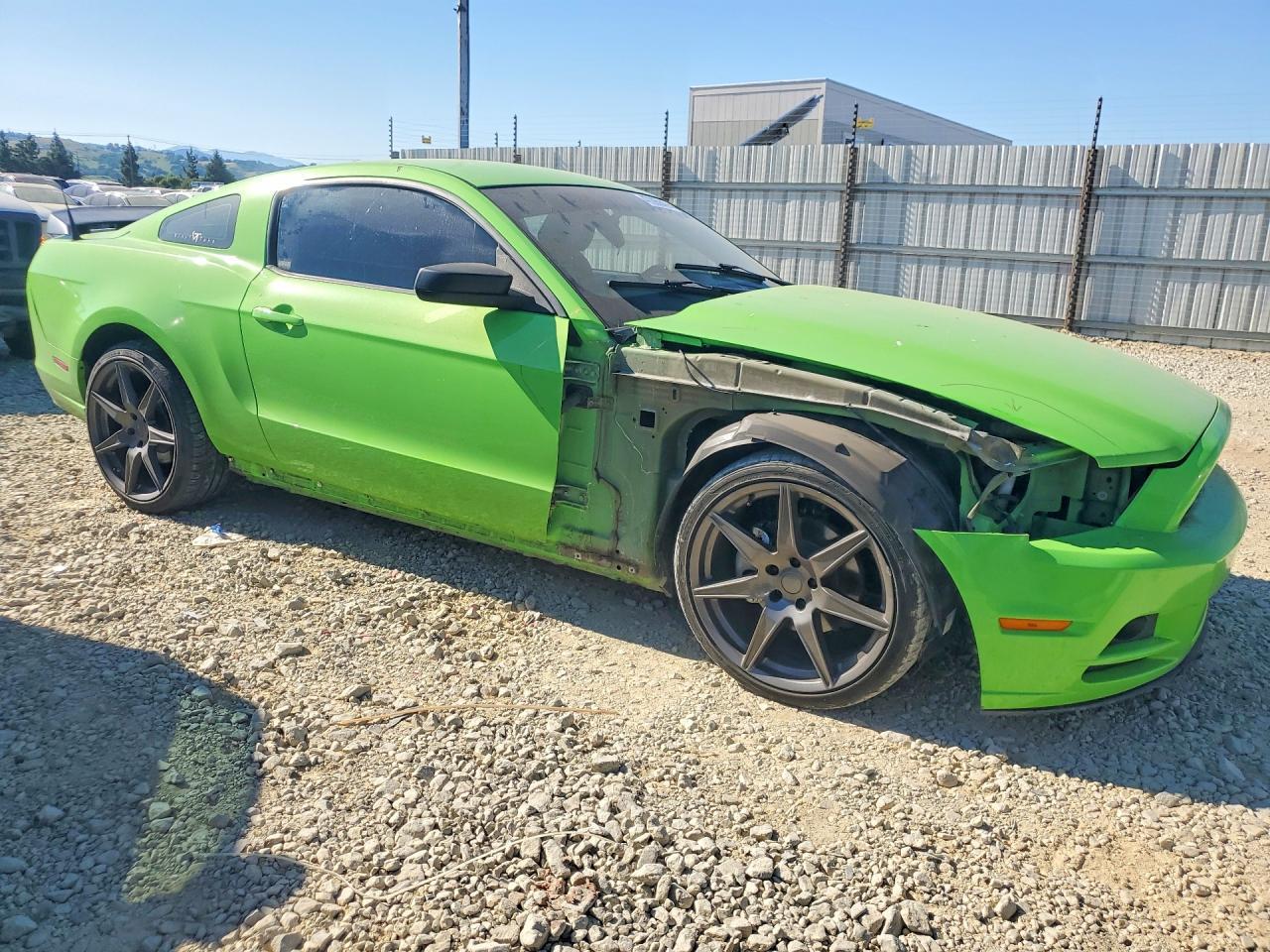 2013 Ford Mustang - zdjęcie 4