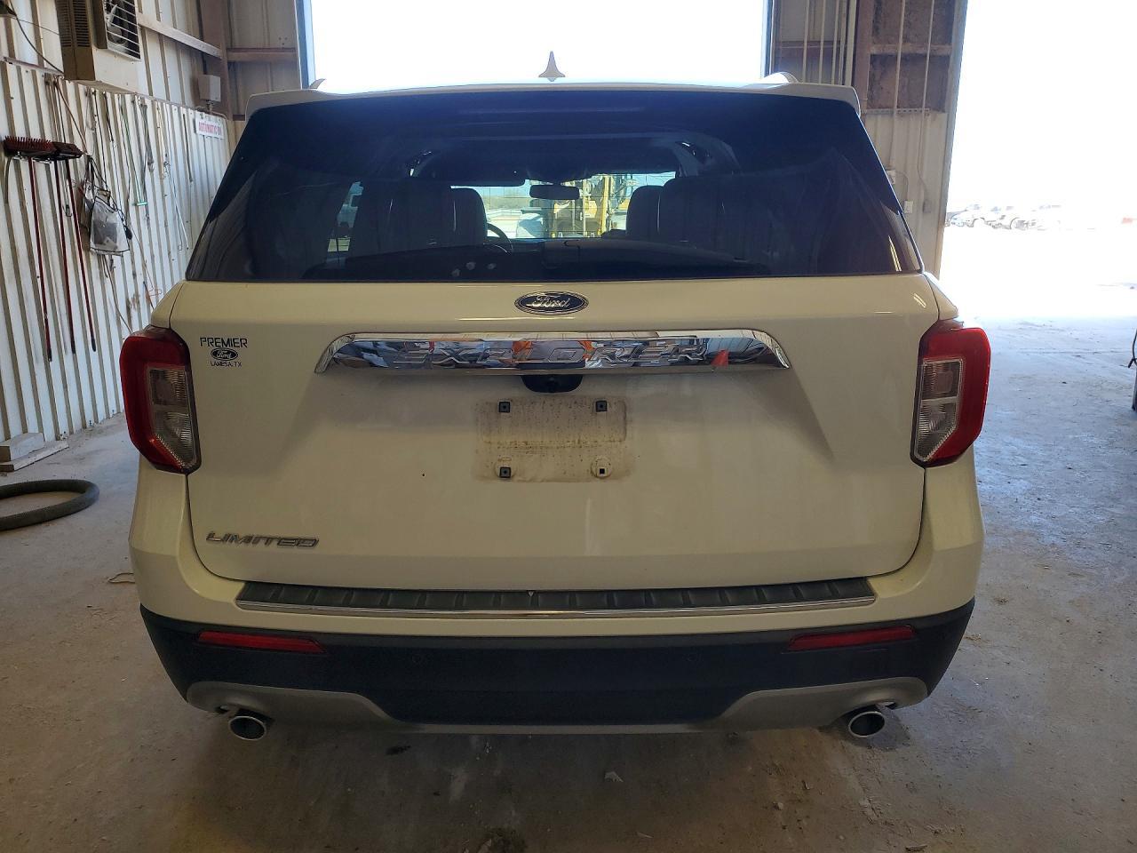 2022 Ford Explorer Limited - zdjęcie 6