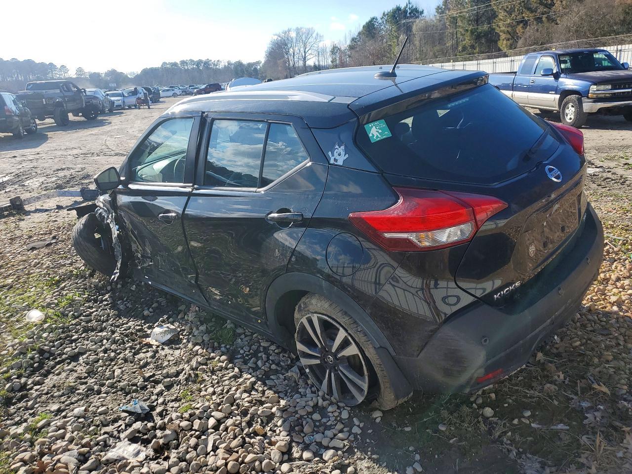 2020 Nissan Kicks Sv - zdjęcie 2