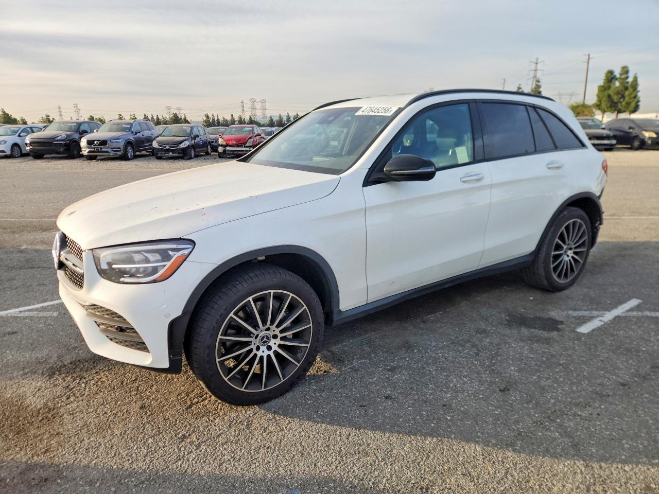 2022 Mercedes-Benz Glc 300 - zdjęcie główne