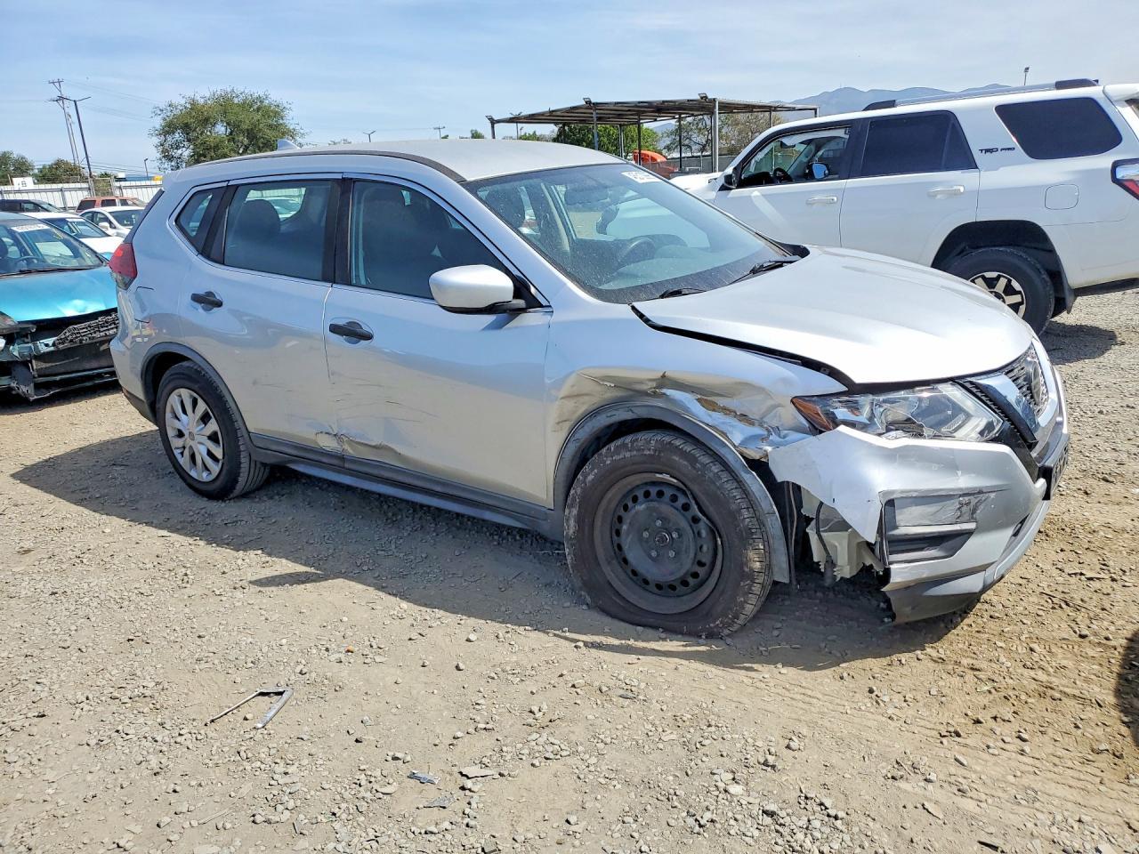 2018 Nissan Rogue S - zdjęcie 4