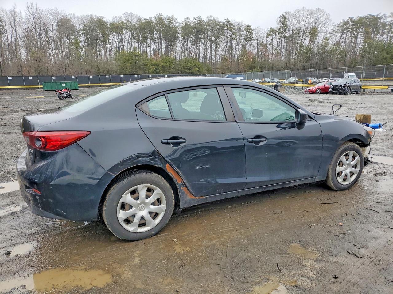 2017 Mazda 3 Sport - zdjęcie 3