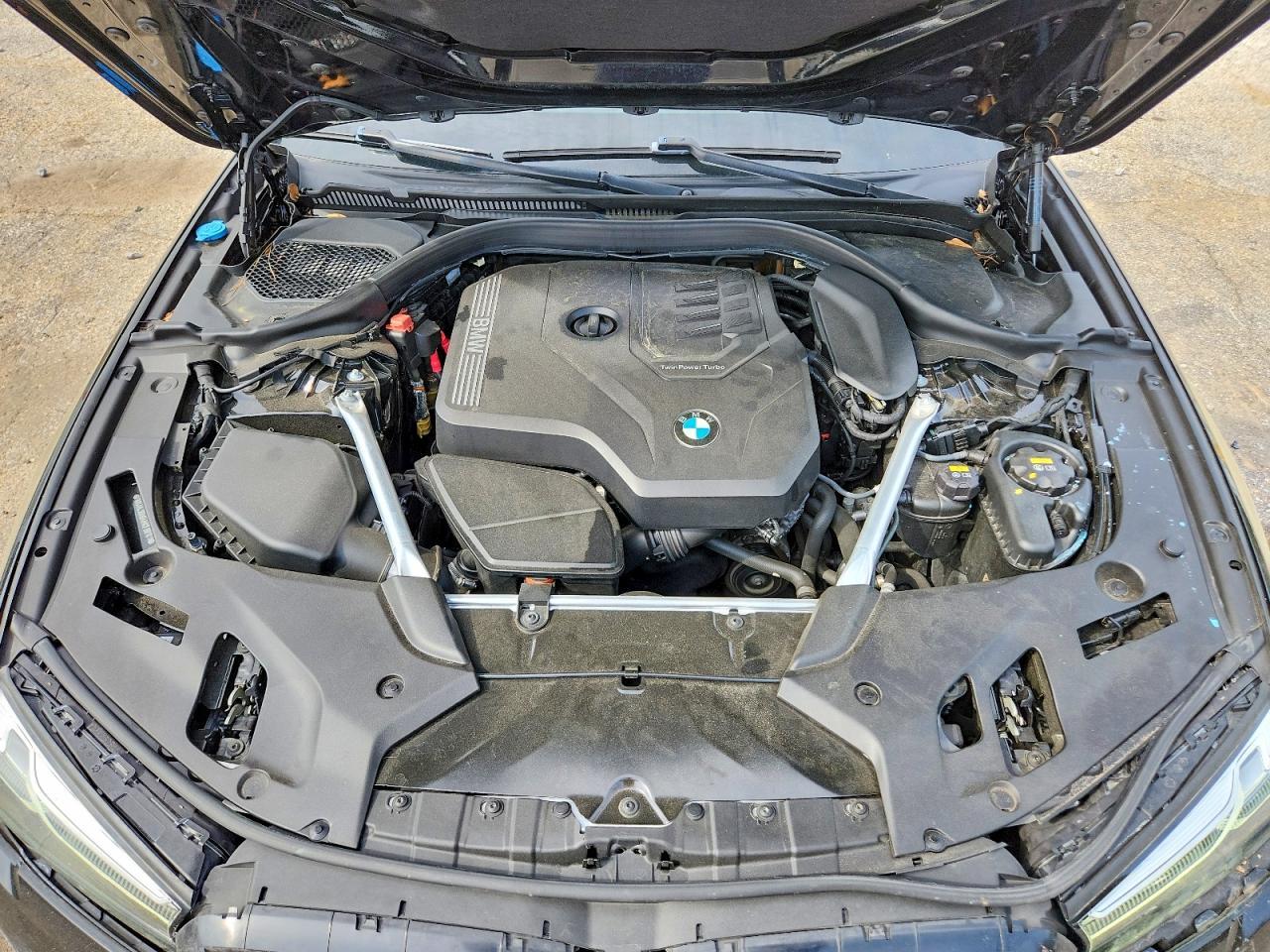 2021 BMW 530 I - zdjęcie 10