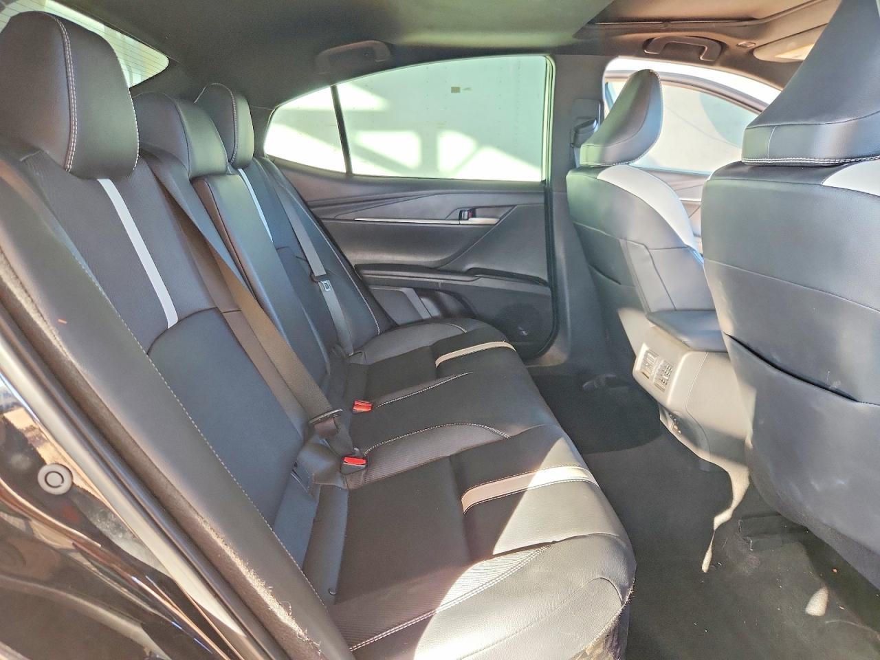 2025 Toyota Camry Se - zdjęcie 10