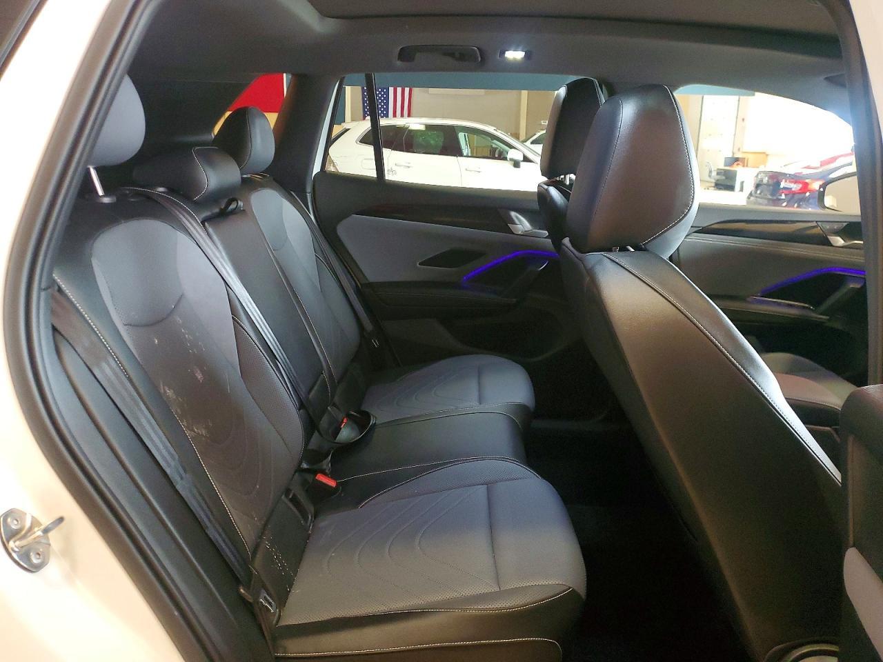 2025 Volkswagen Tiguan Se R-Line Black - zdjęcie 11