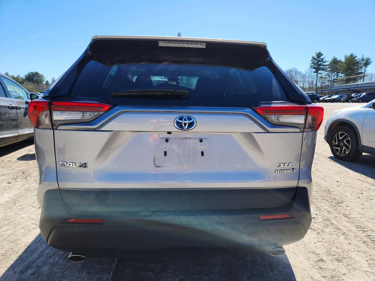 2021 Toyota Rav4 Hybrid Xle - zdjęcie 6