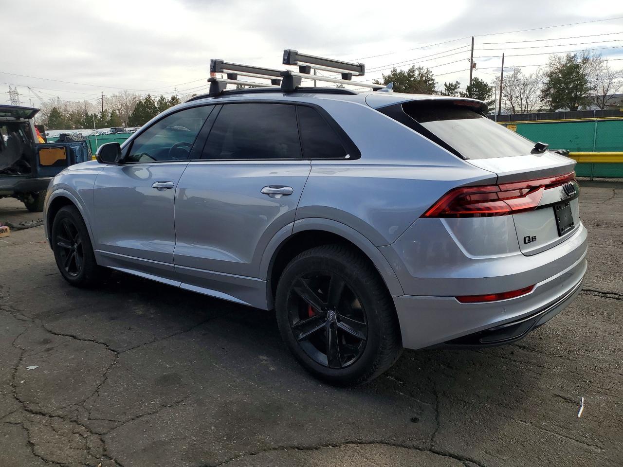 2019 Audi Q8 Premium - zdjęcie 2