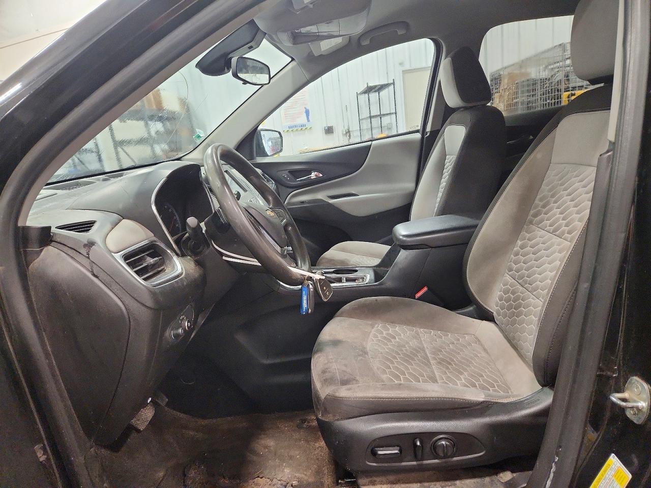 2020 Chevrolet Equinox Ls - zdjęcie 7