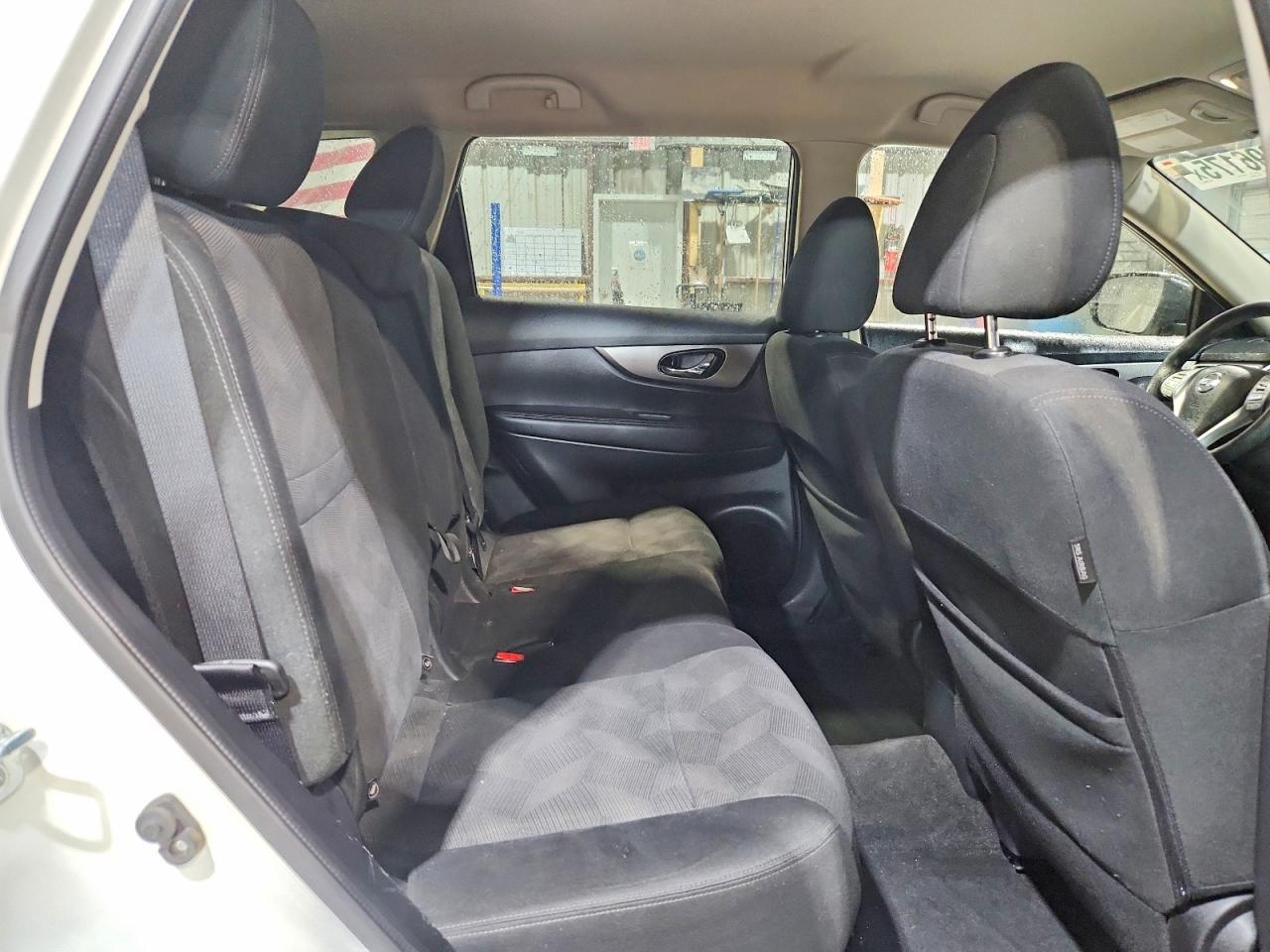 2016 Nissan Rogue Sv - zdjęcie 11