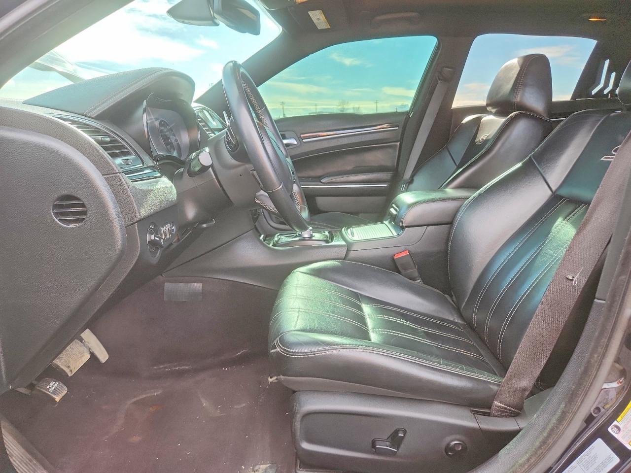 2017 Chrysler 300 S - zdjęcie 7