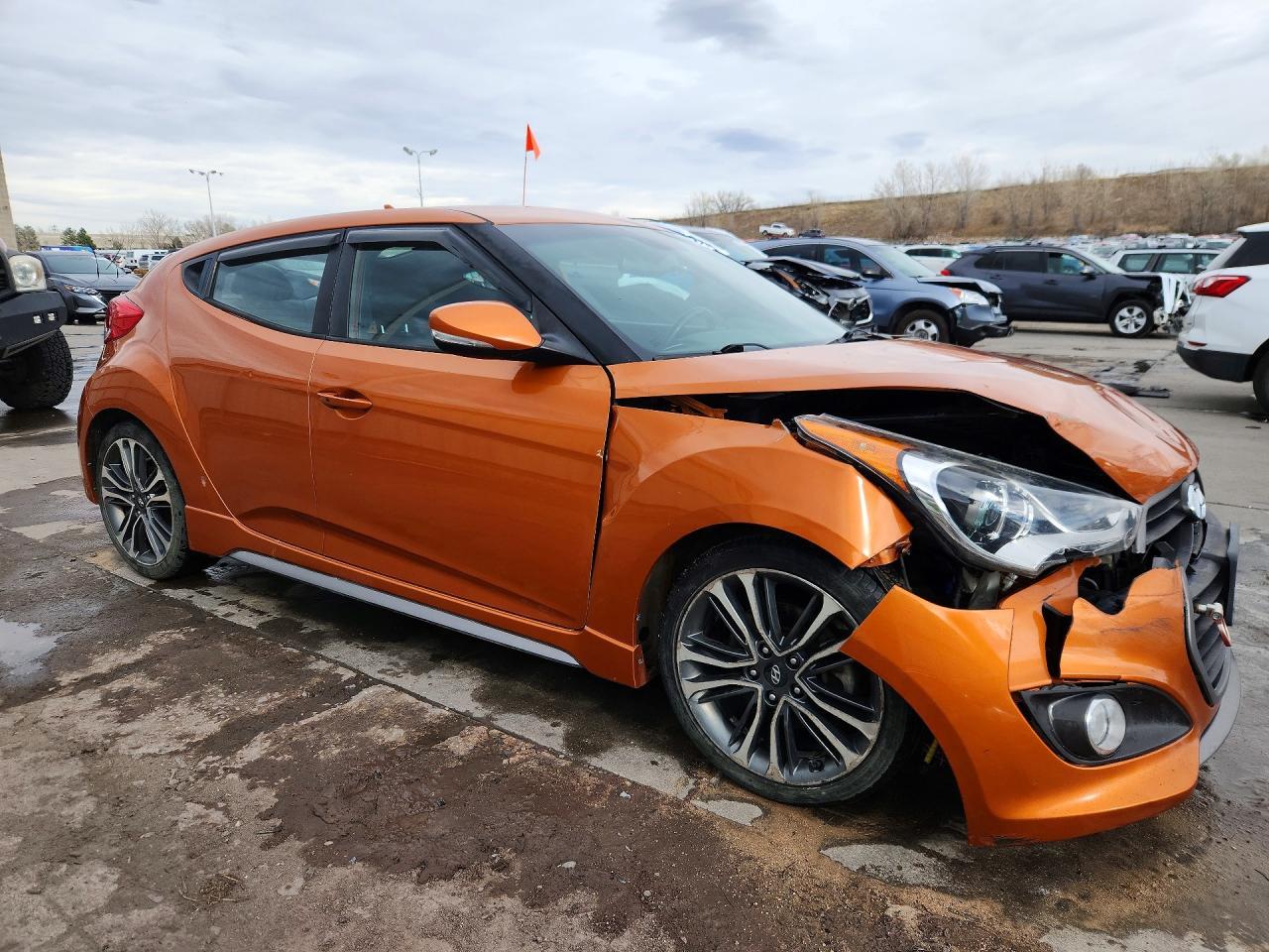 2016 Hyundai Veloster Turbo - zdjęcie 4
