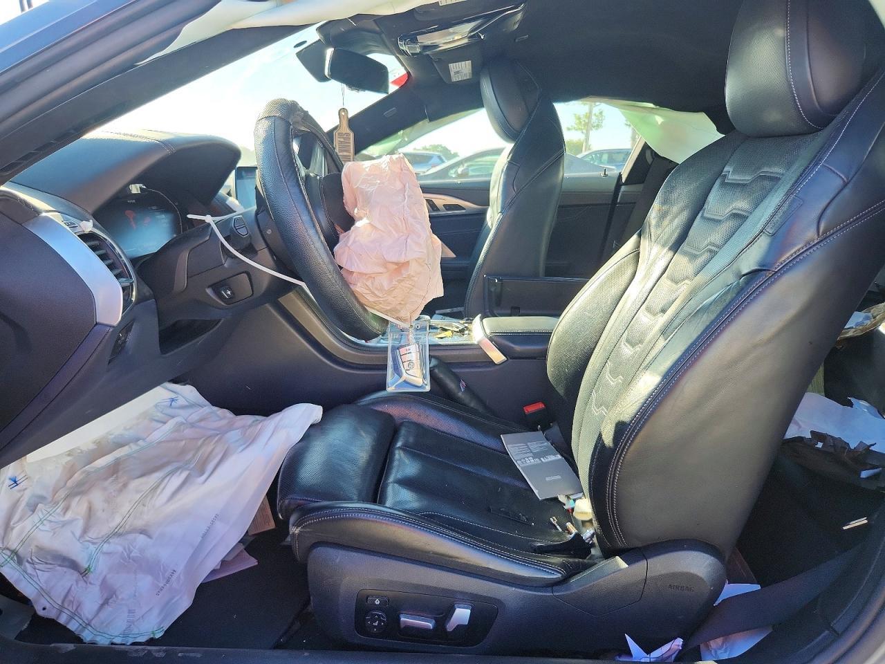 2022 BMW M850Xi - zdjęcie 7