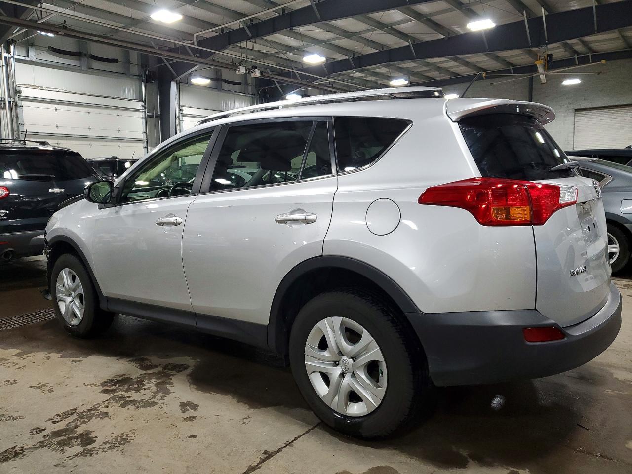 2015 Toyota Rav4 Le - zdjęcie 2