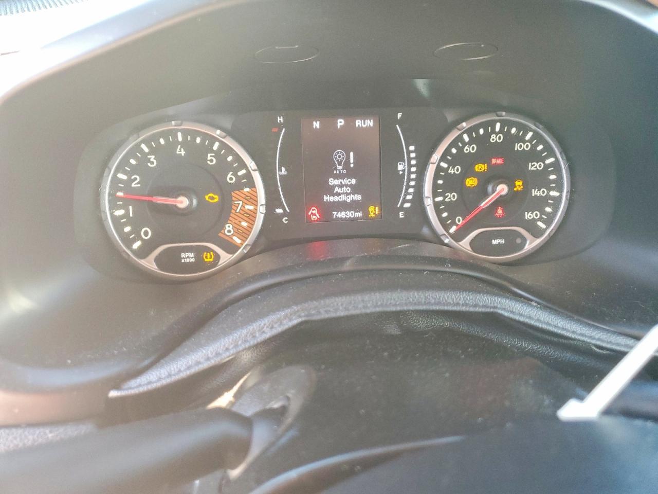 2020 Jeep Renegade Latitude - zdjęcie 9