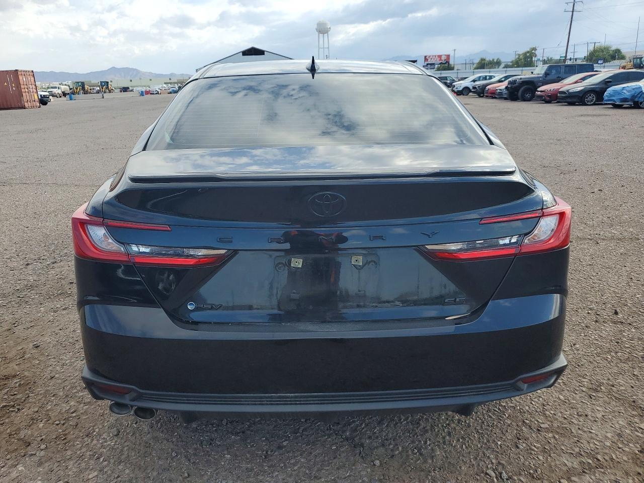 2025 Toyota Camry Se - zdjęcie 6