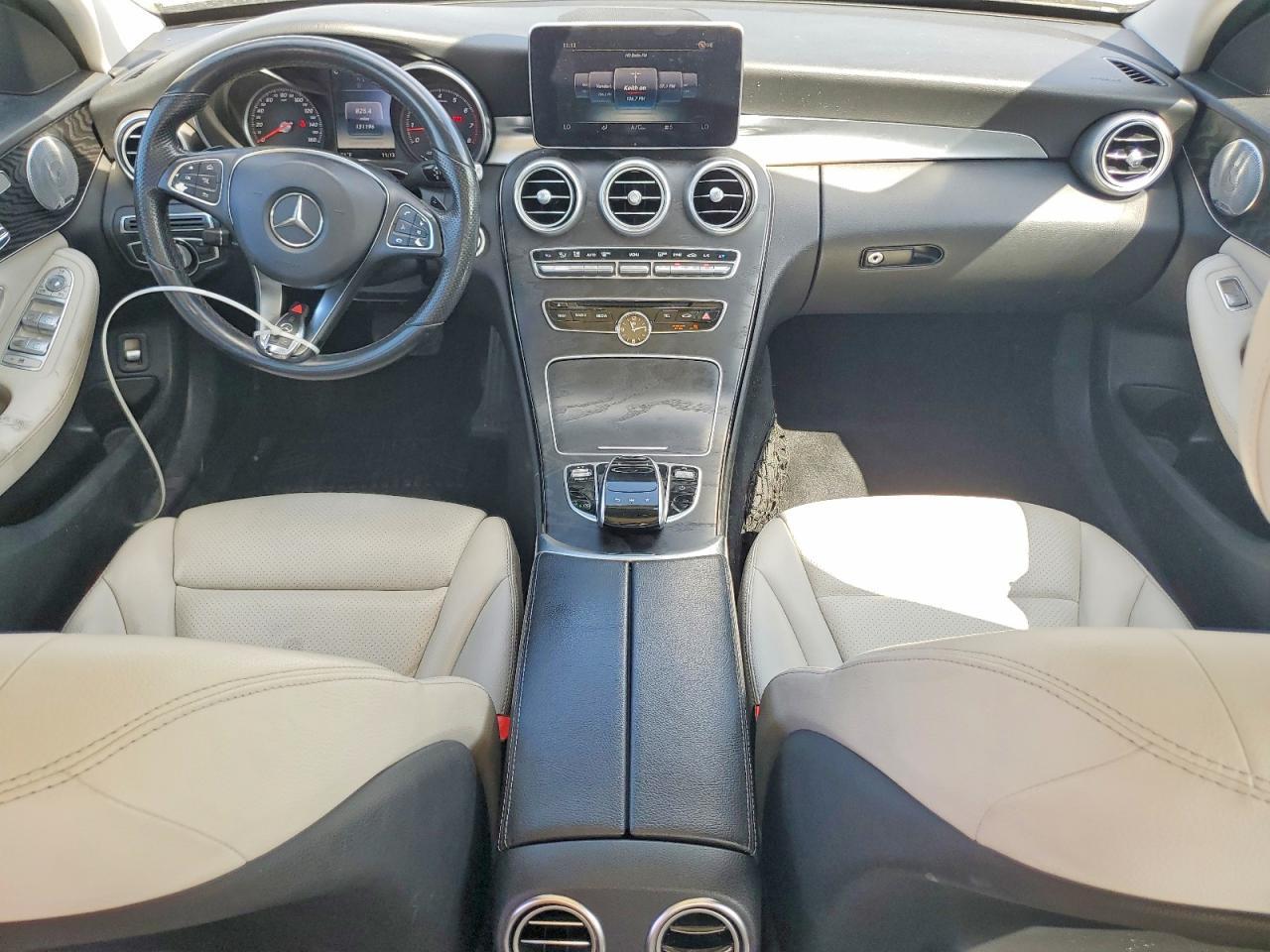 2017 Mercedes-Benz C 300 - zdjęcie 8