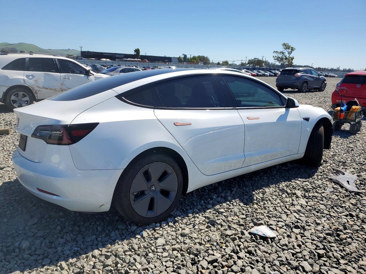 2023 Tesla 3 - zdjęcie 3