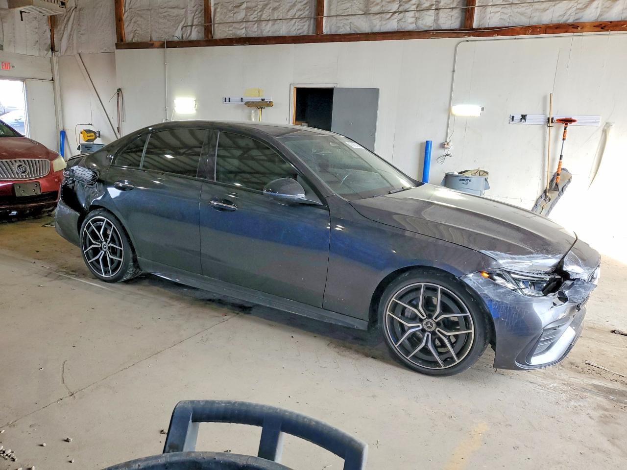 2022 Mercedes-Benz C 300 - zdjęcie 4