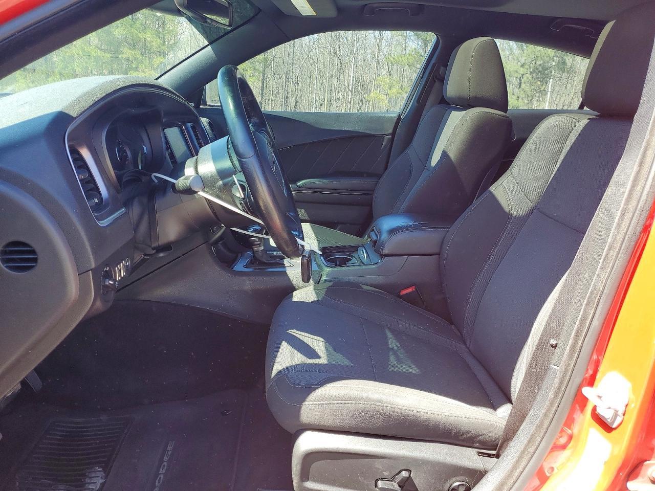 2016 Dodge Charger R - zdjęcie 7