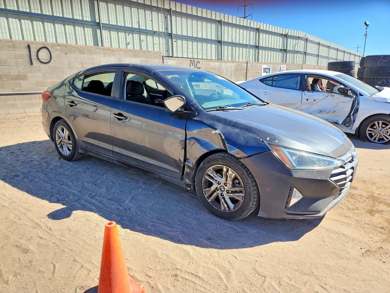 2020 Hyundai Elantra Sel - zdjęcie 4