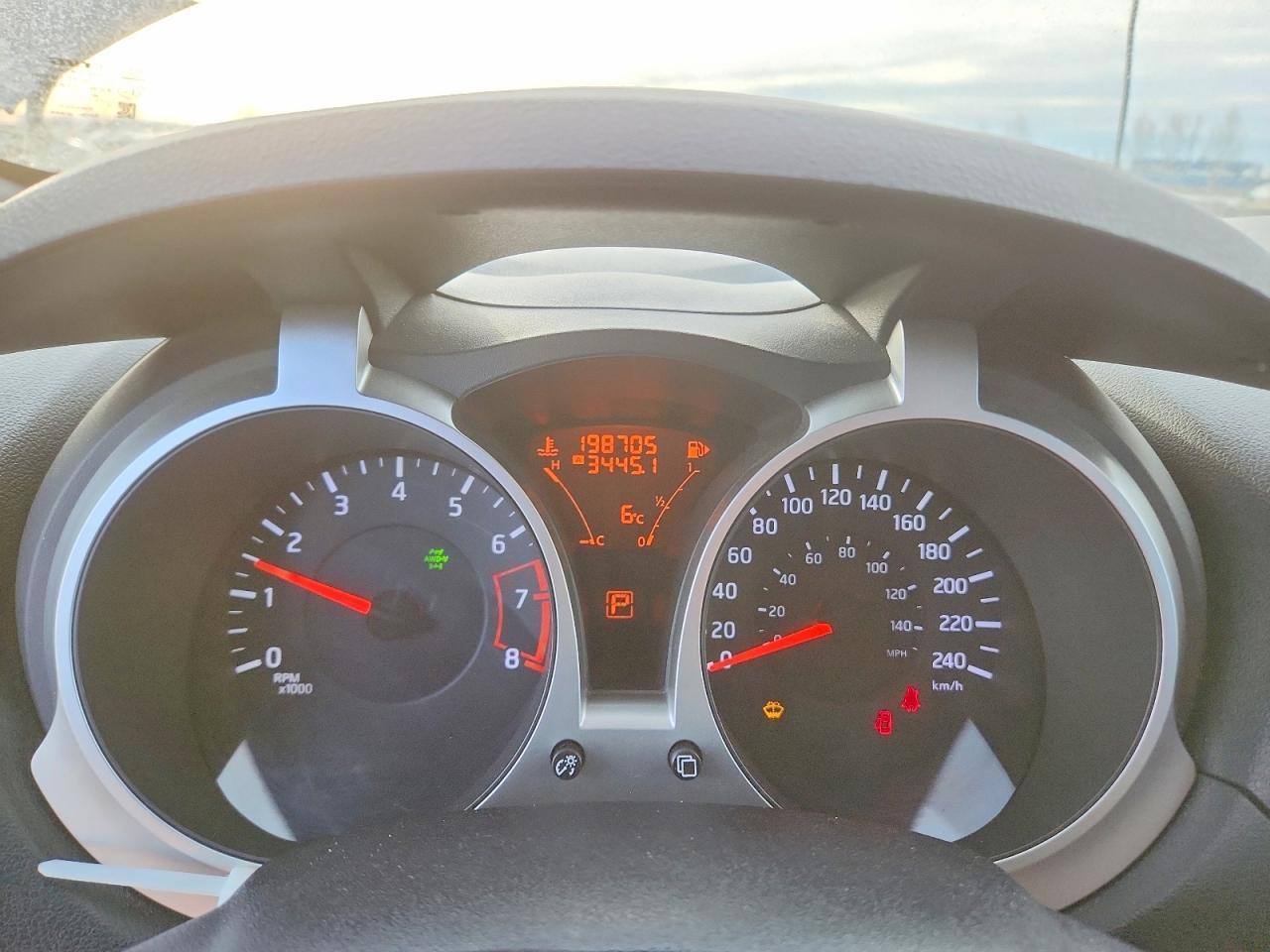 2013 Nissan Juke S - zdjęcie 9