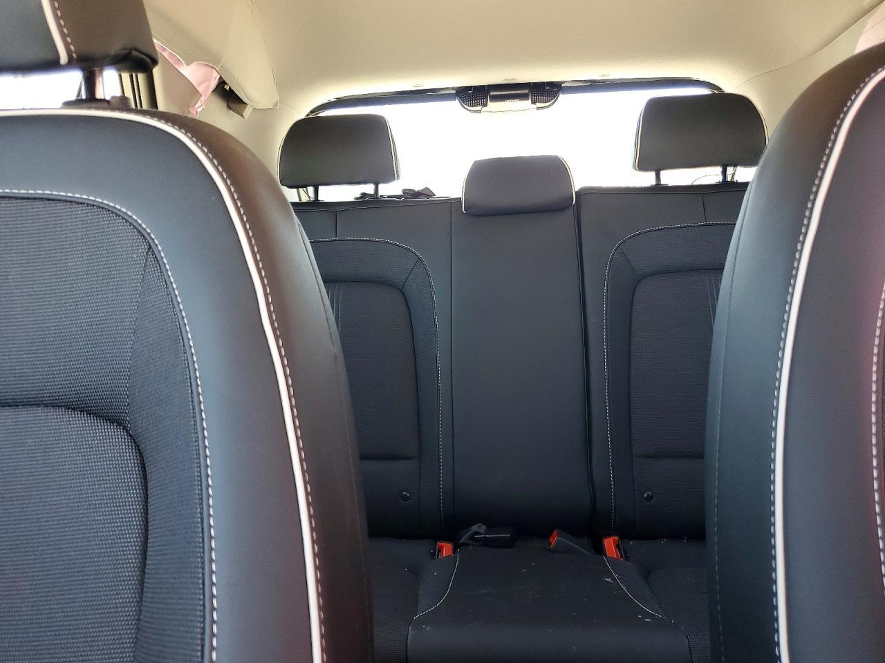 2025 Hyundai Venue Limited - zdjęcie 10