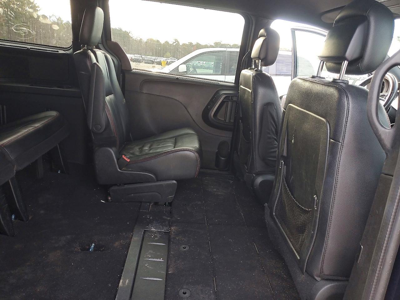 2017 Dodge Grand Caravan Gt - zdjęcie 11