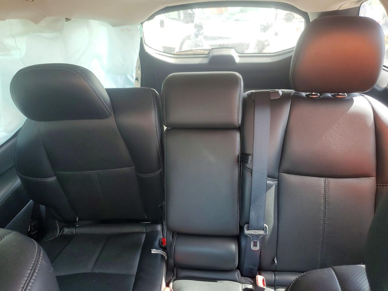 2017 Nissan Pathfinder Platinum - zdjęcie 10