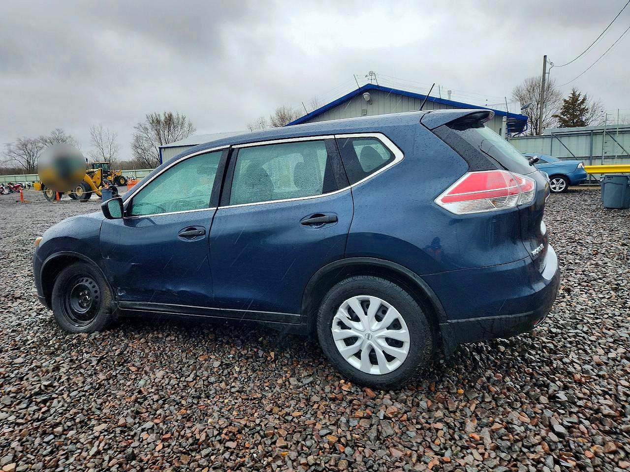 2016 Nissan Rogue S - zdjęcie 2