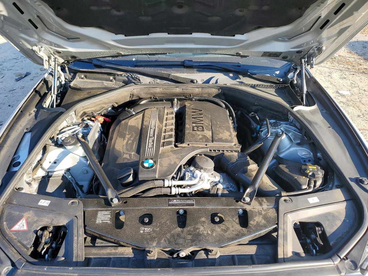 2016 BMW 535 I - zdjęcie 11