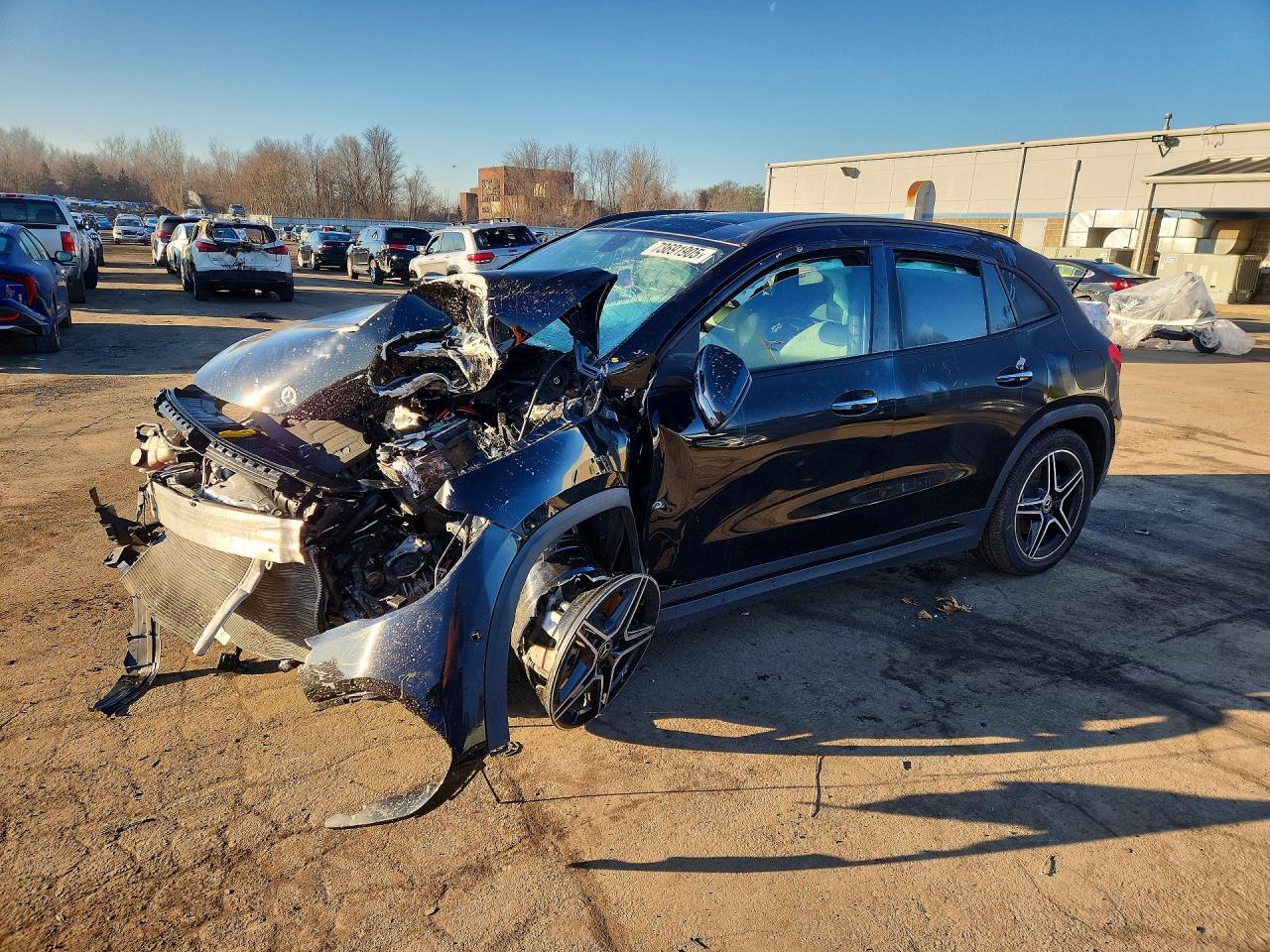 2021 Mercedes-Benz Gla - zdjęcie główne