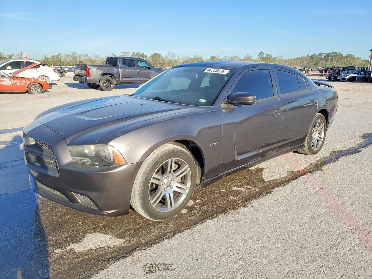 2013 Dodge Charger R - zdjęcie główne