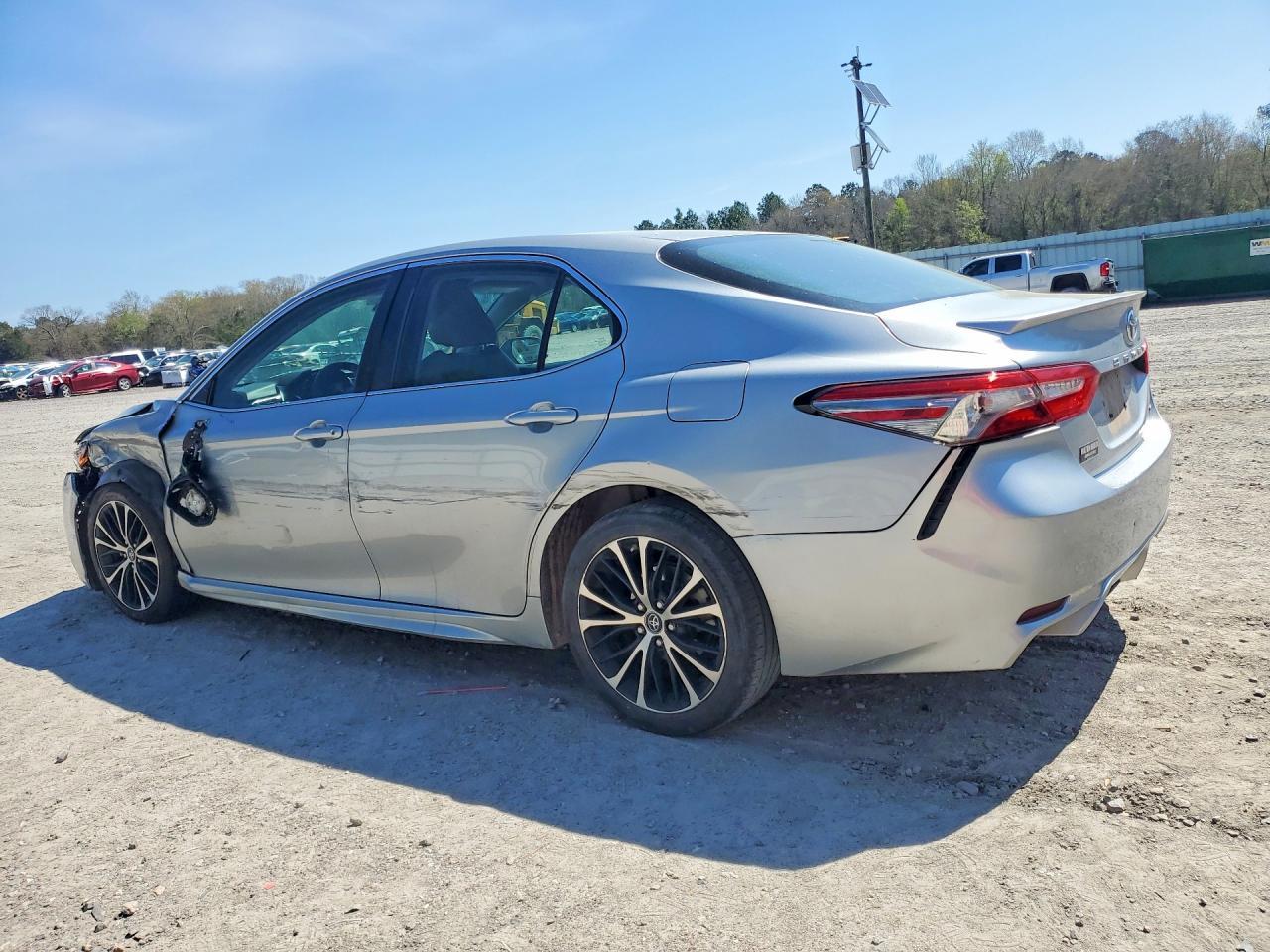 2018 Toyota Camry Se - zdjęcie 2