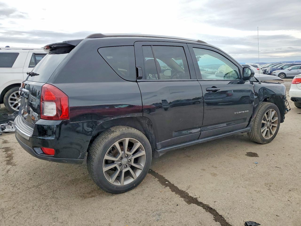 2016 Jeep Compass Latitude - zdjęcie 3