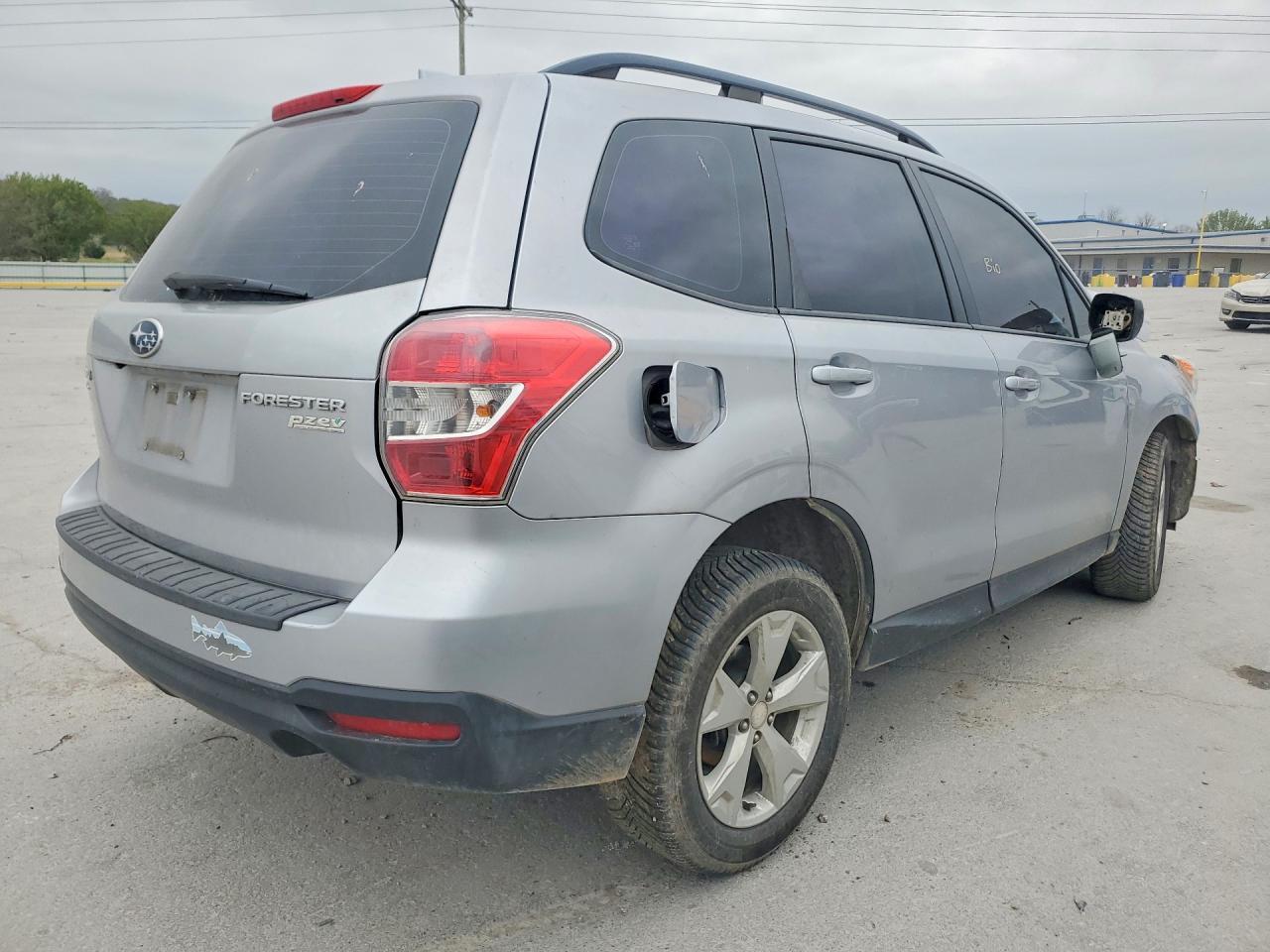 2016 Subaru Forester 2.5I - zdjęcie 3