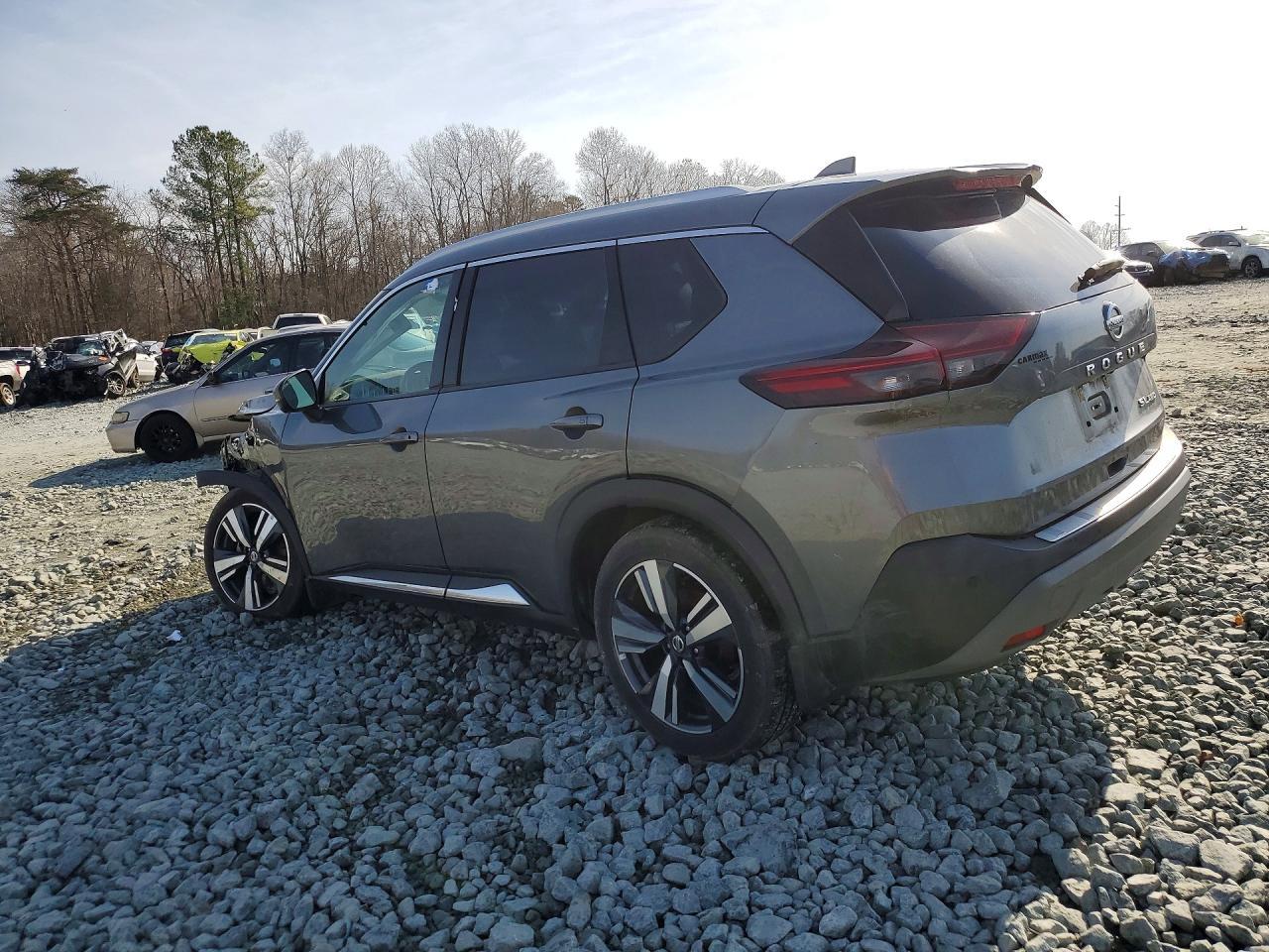 2021 Nissan Rogue Sl - zdjęcie 2