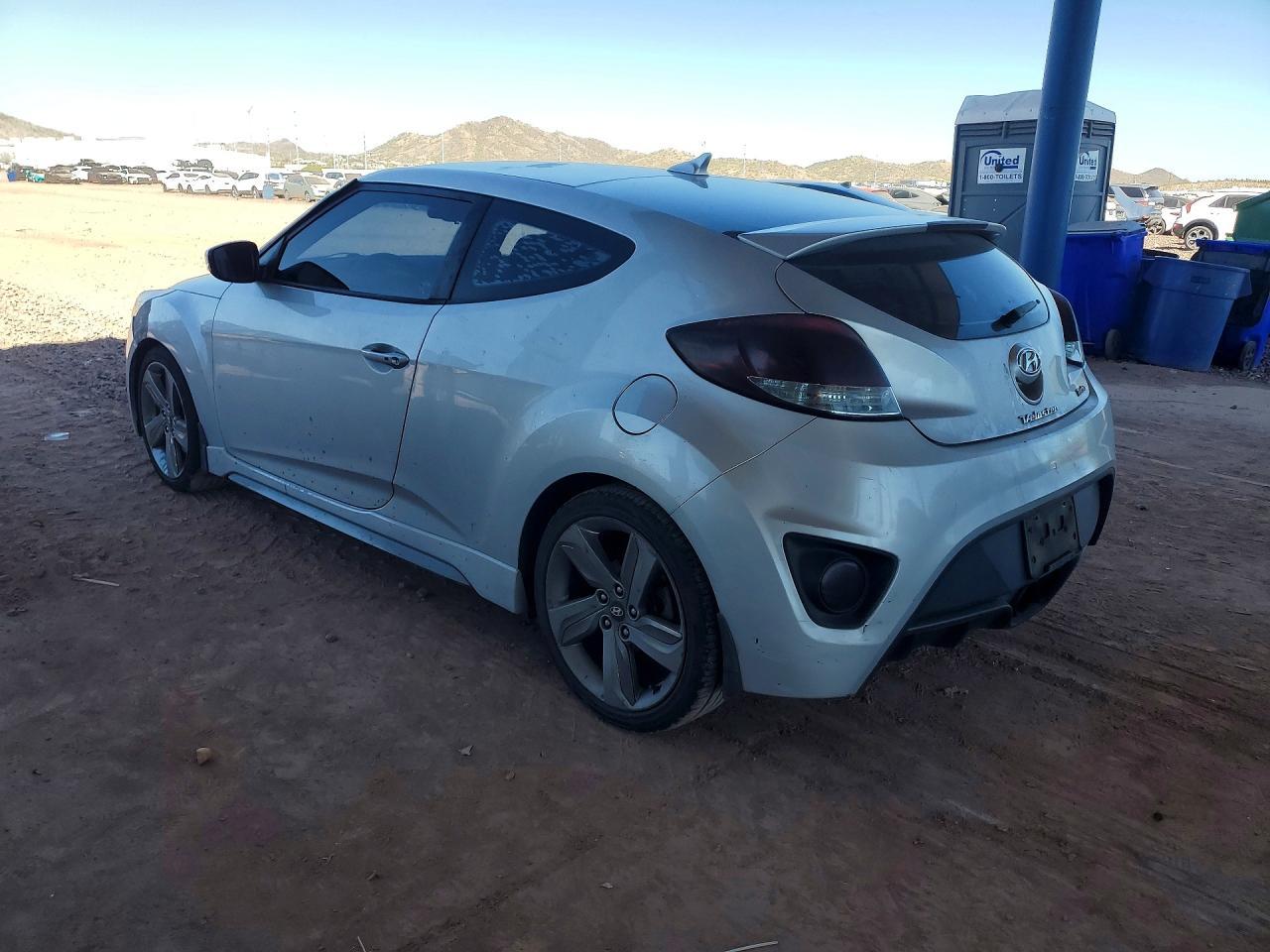 2013 Hyundai Veloster Turbo - zdjęcie 2