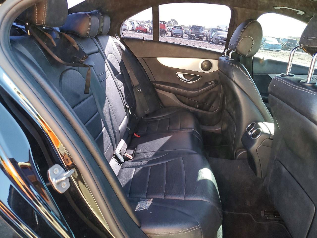 2018 Mercedes-Benz C-Class C300 - zdjęcie 10