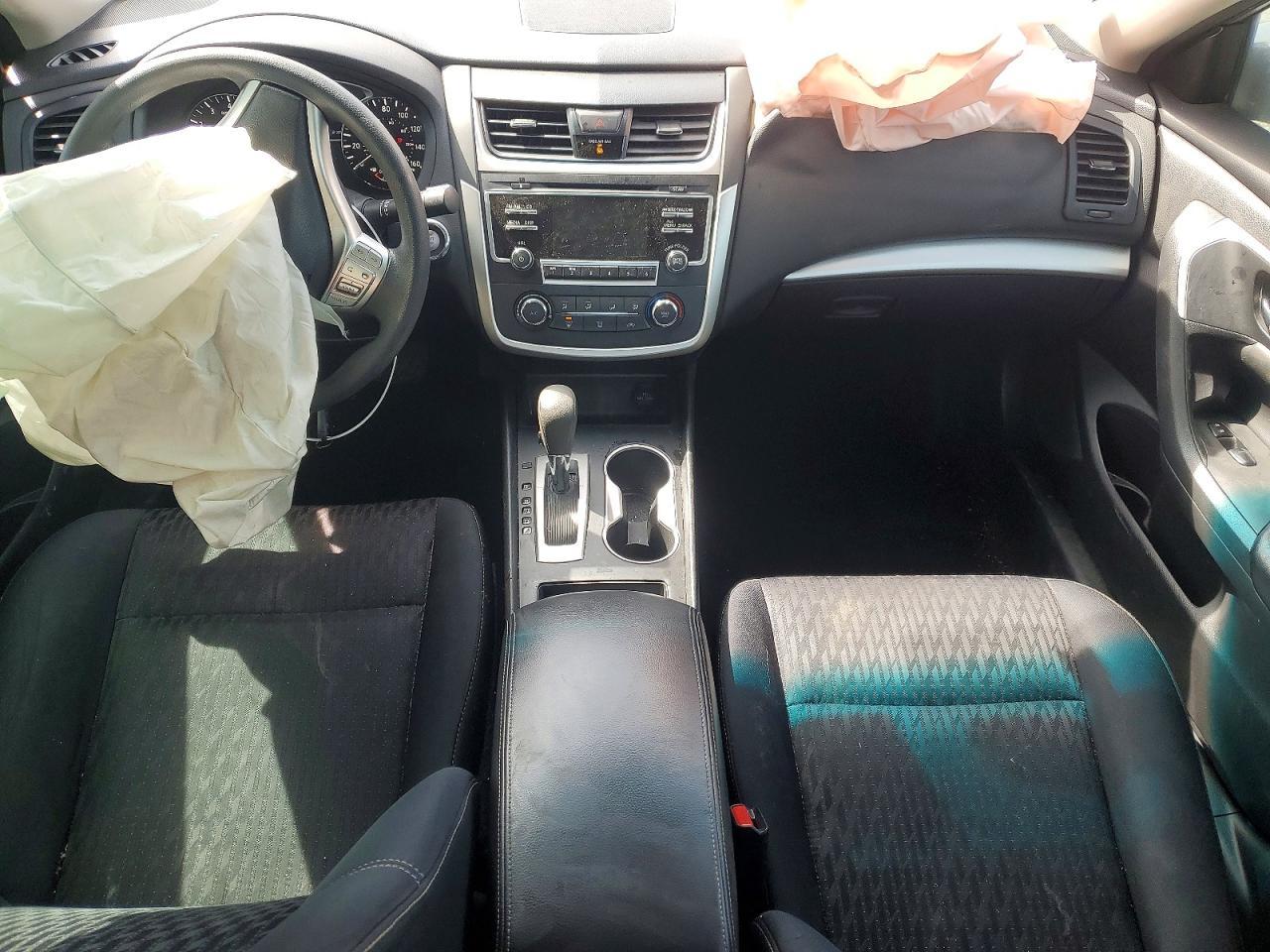 2017 Nissan Altima - zdjęcie 8