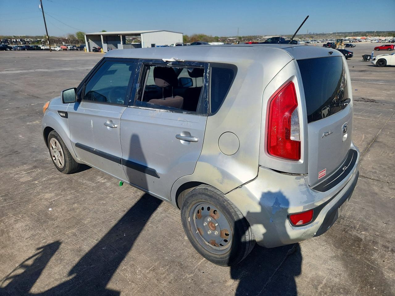 2013 Kia Soul Base - zdjęcie 2