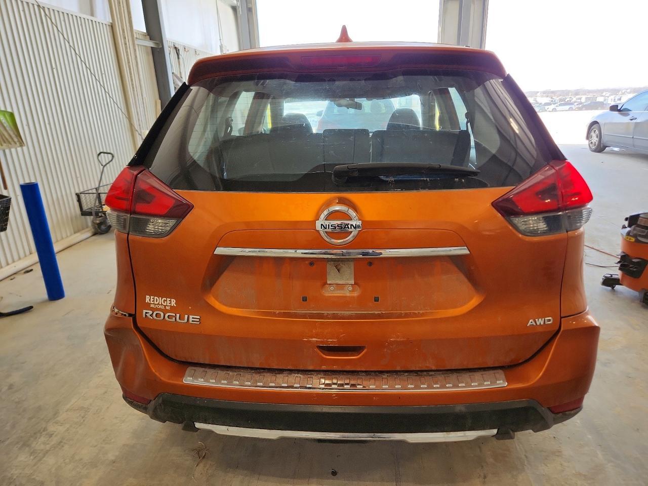 2017 Nissan Rogue S - zdjęcie 6