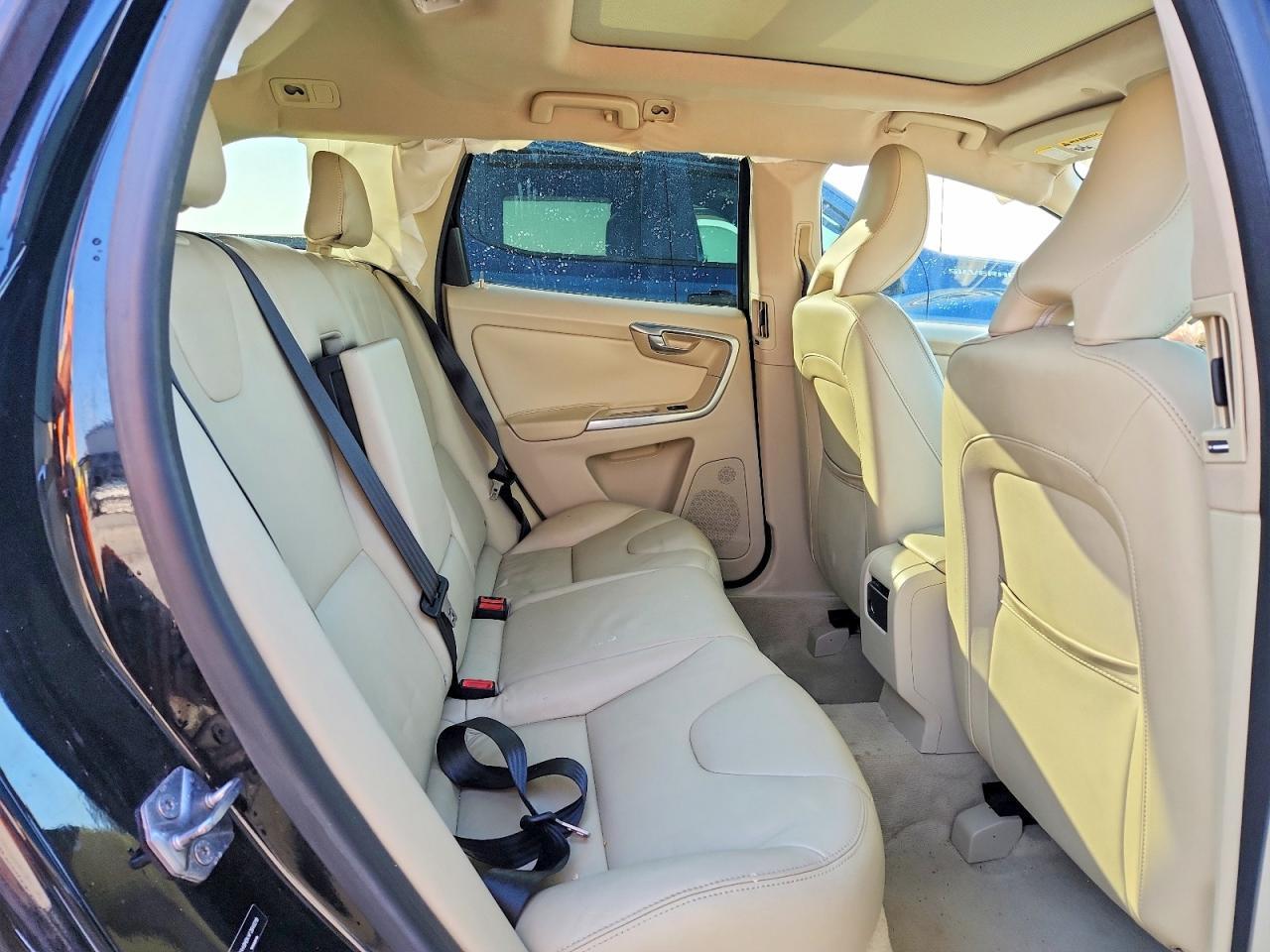 2015 Volvo Xc60 T6 Premier - zdjęcie 11