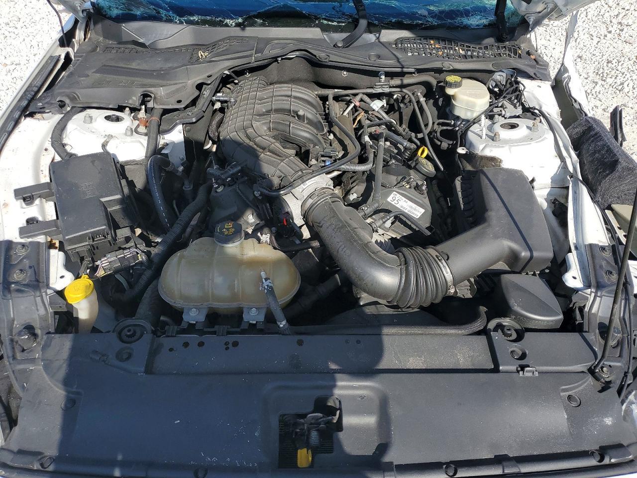 2016 Ford Mustang - zdjęcie 11