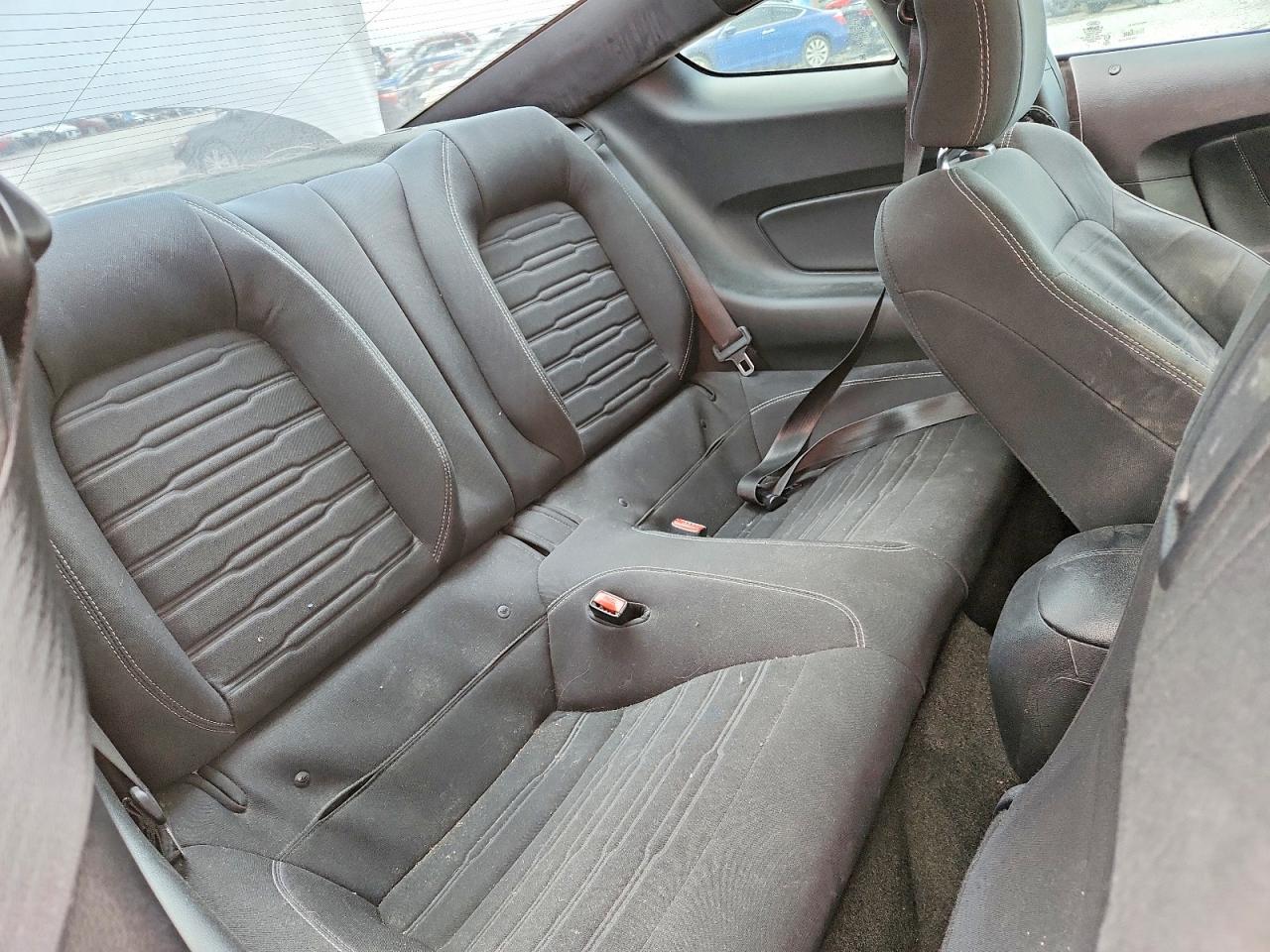 2017 Ford Mustang - zdjęcie 10