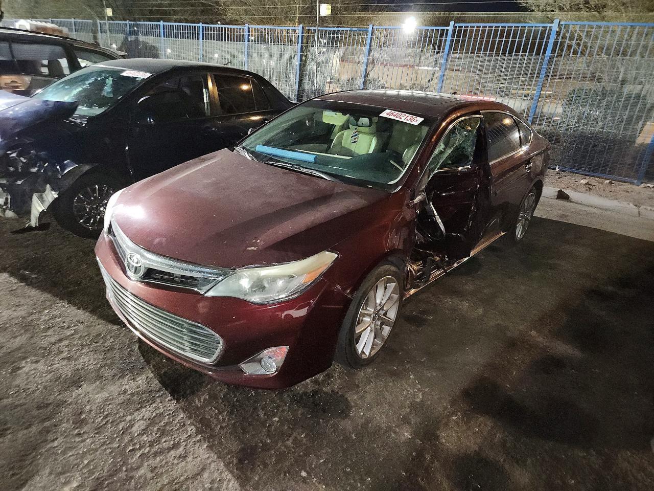 2013 Toyota Avalon Limited - zdjęcie główne
