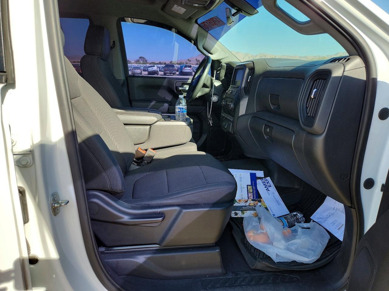 2020 Chevrolet Silverado C1500 Heavy Duty - zdjęcie 13