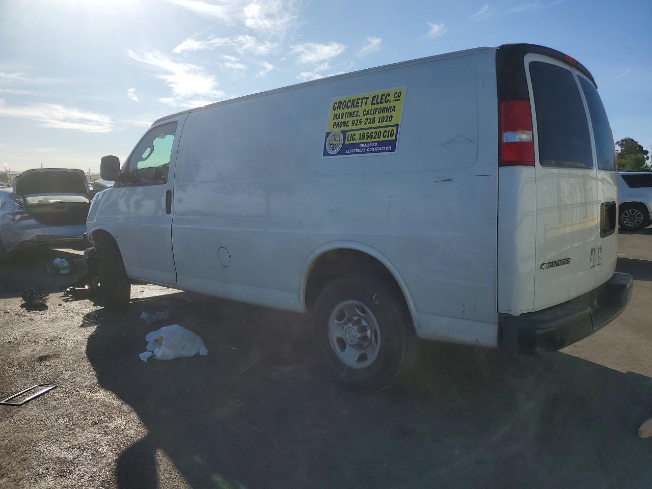 2018 Chevrolet Express G2500 - zdjęcie 2