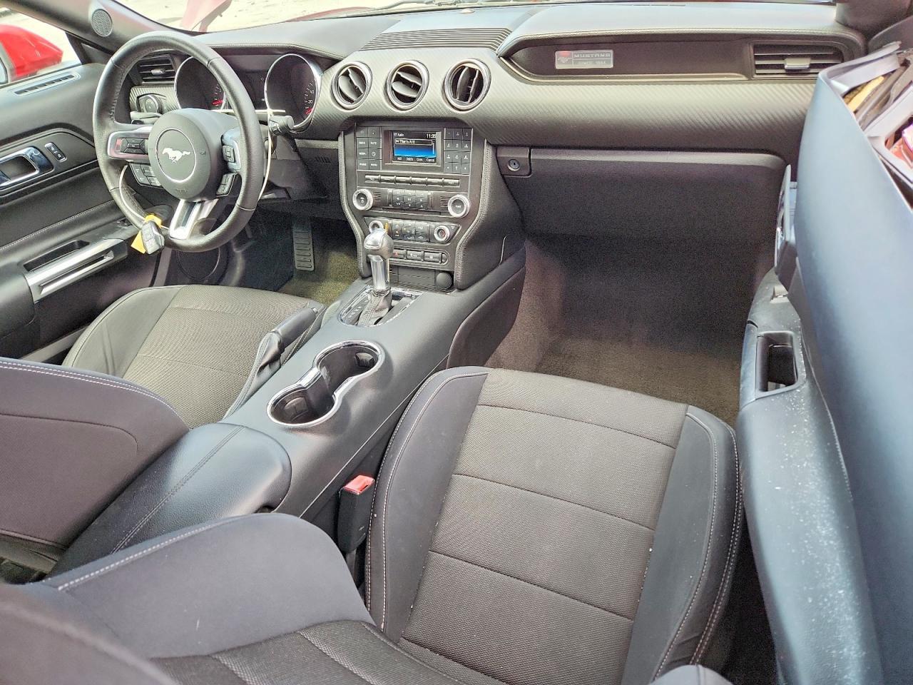 2015 Ford Mustang - zdjęcie 8