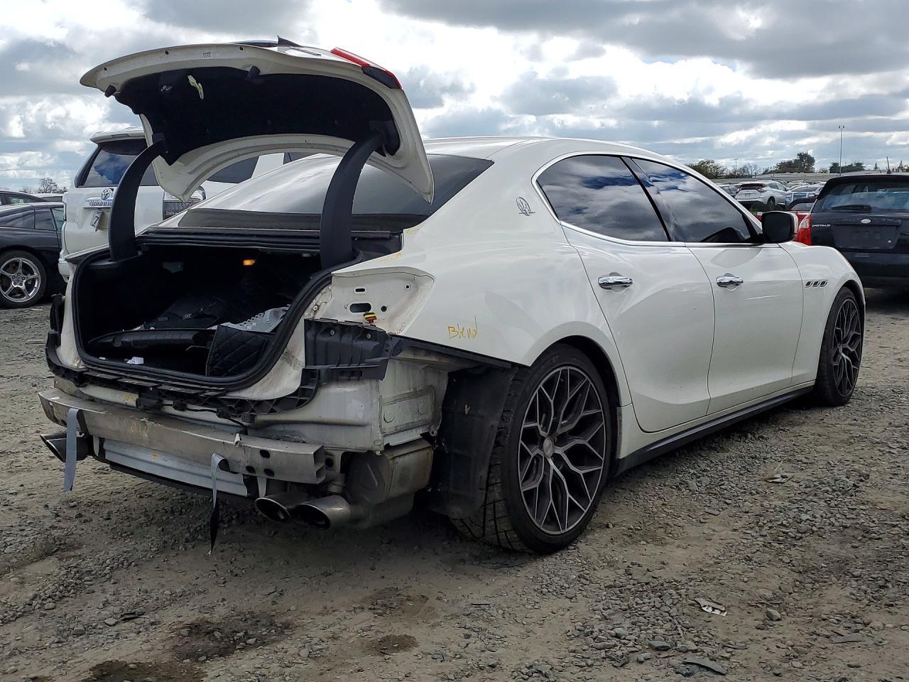 2014 Maserati Ghibli S - zdjęcie 3