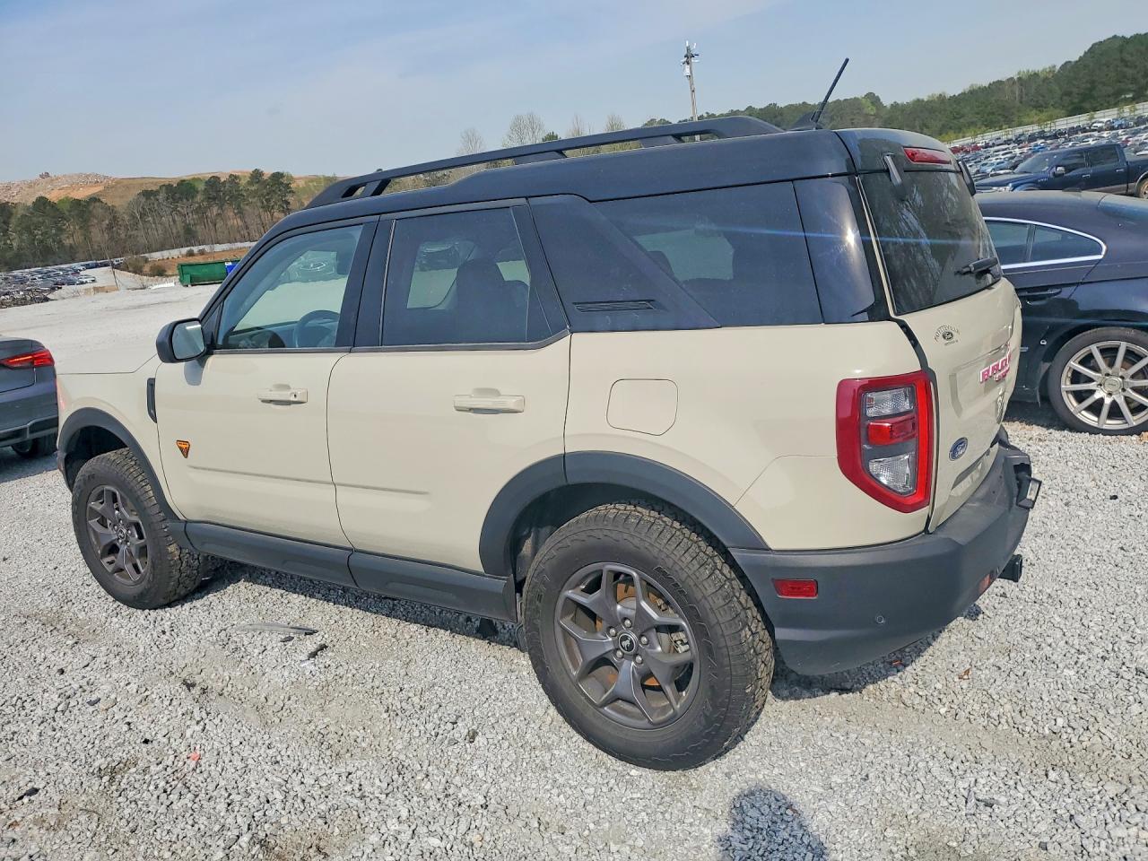2024 Ford Bronco Sport Badlands - zdjęcie 2
